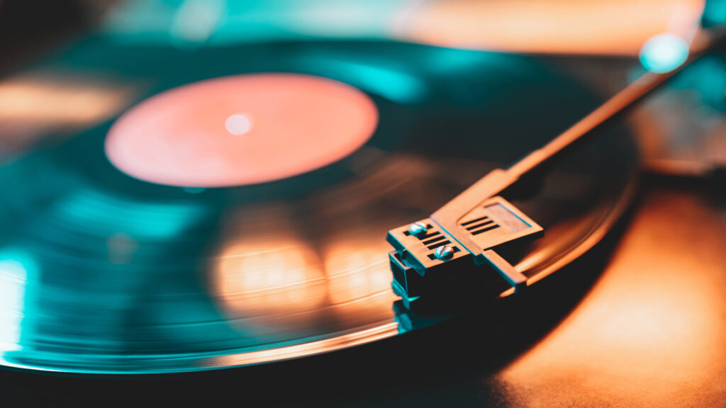 Parece-que-los-vinilos-tienen-una-nueva-vida-1920.jpg